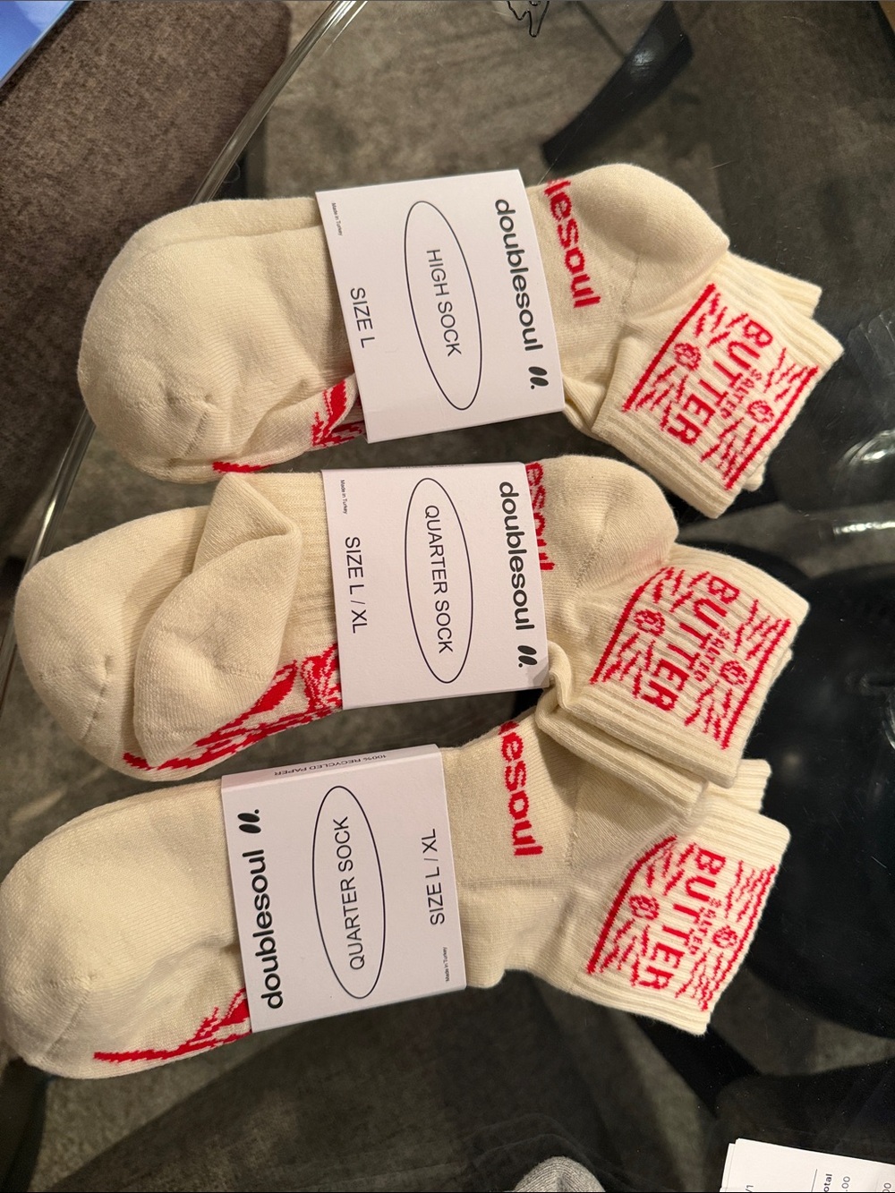 Doublesoul BUTTER Cream & Red crew Socks - Pack of 3